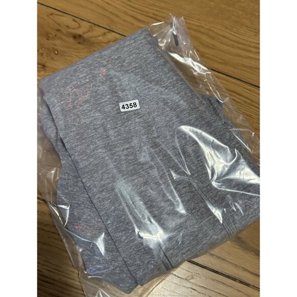 Lululemon Long Sleeve Shirt Womens Gray Zip Pullover Run Size 8 Vented Athletic - Picture 15 of 15